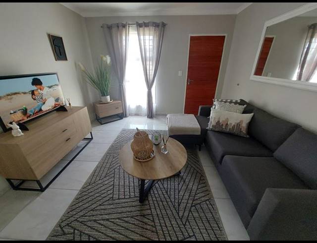 2 BEDROOM HOUSE FOR SALE IN VANDERBIJLPARK CW 5